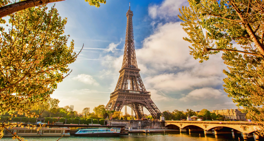 Eiffeltower du lich chau au ofotravel